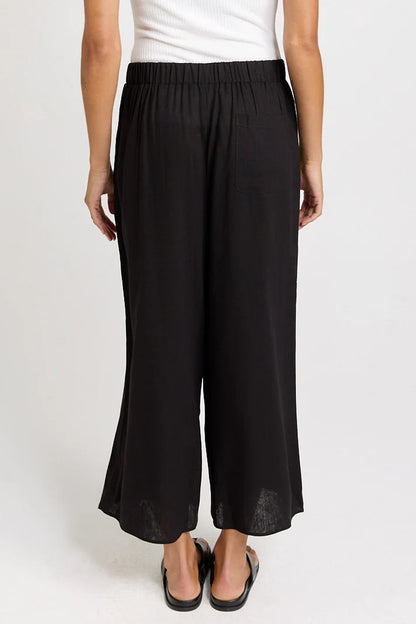 Betty Basics Bella Crop Pants - Black