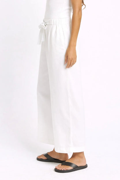 Betty Basics Bella Crop Pants - White