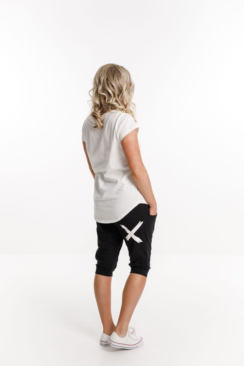 Homelee 3/4 Apartment Pants Black with WHITE X