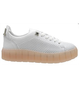 Rilassare Sneaker Turning White