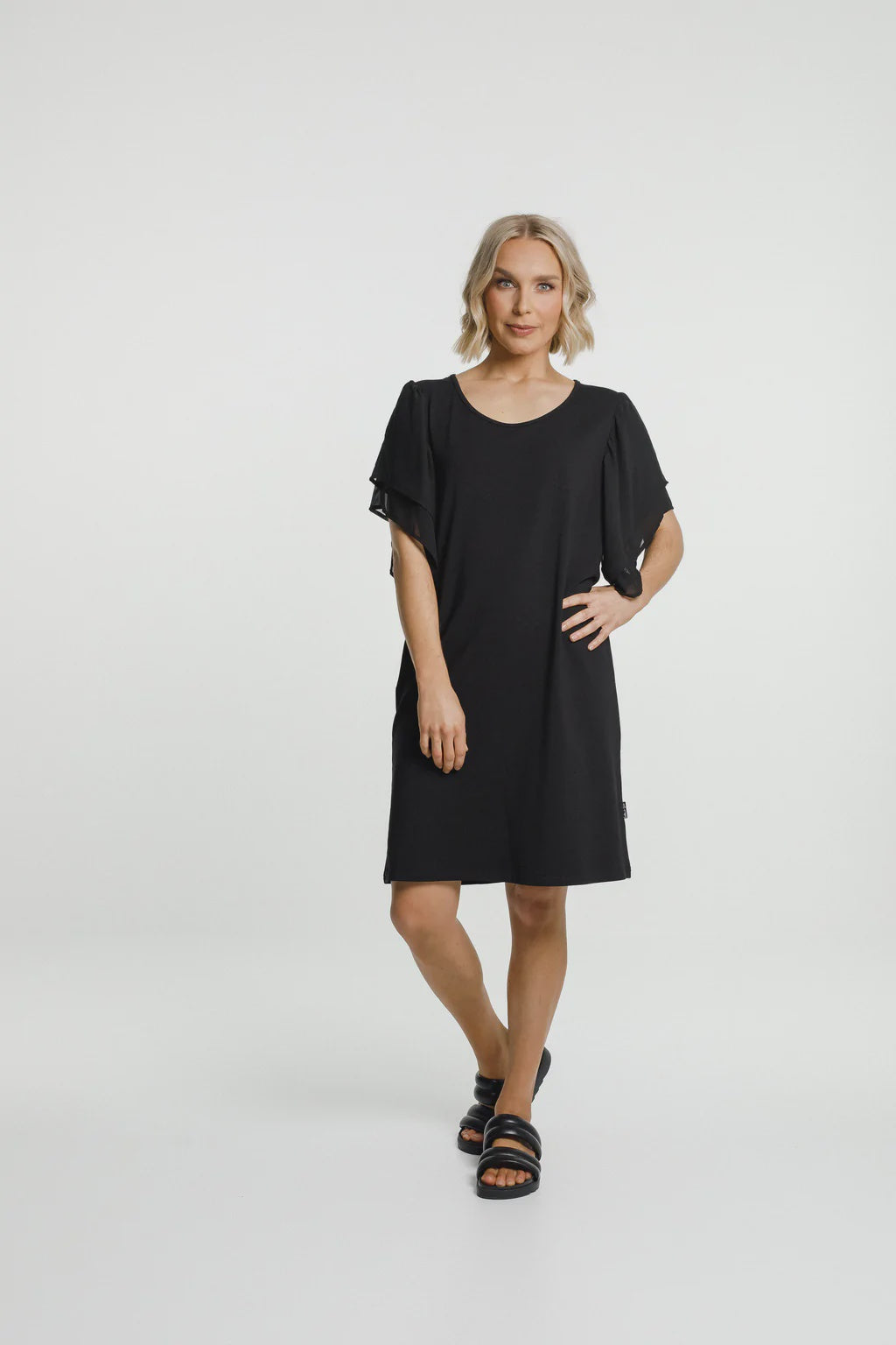 Homelee Lola Dress Black with Black Sleeves
