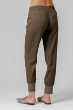 Load image into Gallery viewer, Moss by Mi Moso Blythe Pant Olive
