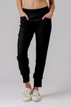 Load image into Gallery viewer, Moss by Mi Moso Blythe Pant Black
