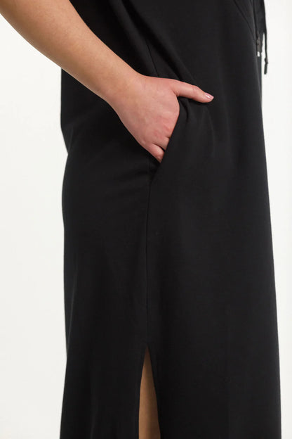 Rose Road Cruz Dress Black with Large Embossed Rose