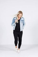 Load image into Gallery viewer, Home-Lee Denim Jacket Snow Wash
