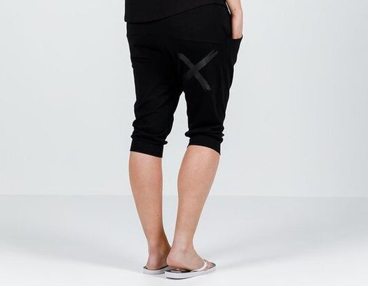 Homelee 3/4 Apartment Pant- Black with Matte Black X