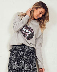 The Others Slouchy Sweat Ash Marle with Sequin Leopard Lips