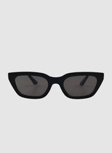Load image into Gallery viewer, Otra Eyewear Sunglasses - Nove Black/Smoke
