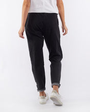Load image into Gallery viewer, Elm Rickety Pant Black
